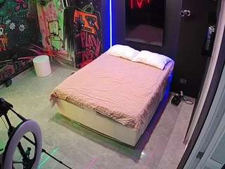 voyeurcam-casa-salsa-disturbed
