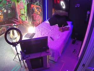 voyeurcam-casa-salsa-disturbed