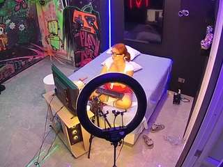 voyeurcam-casa-salsa-disturbed
