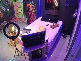 voyeurcam-casa-salsa-disturbed