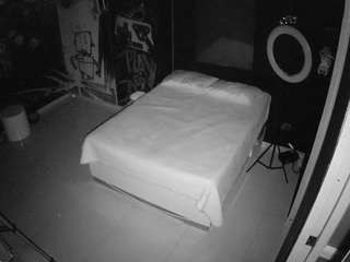 voyeurcam-casa-salsa-disturbed