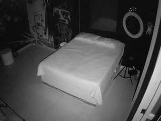 voyeurcam-casa-salsa-disturbed