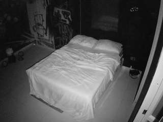 voyeurcam-casa-salsa-disturbed