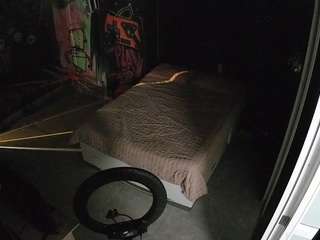 voyeurcam-casa-salsa-disturbed