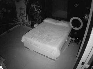 voyeurcam-casa-salsa-disturbed
