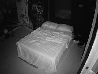 voyeurcam-casa-salsa-disturbed