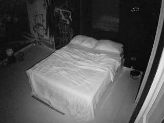voyeurcam-casa-salsa-disturbed
