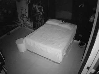 voyeurcam-casa-salsa-disturbed