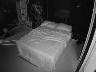 voyeurcam-casa-salsa-disturbed
