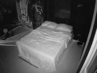 voyeurcam casa salsa disturbed