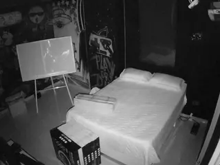 voyeurcam-casa-salsa-disturbed's Live Sex Cam Show