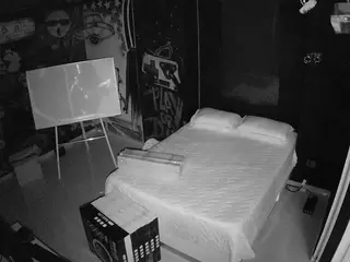 voyeurcam-casa-salsa-disturbed's Live Sex Cam Show