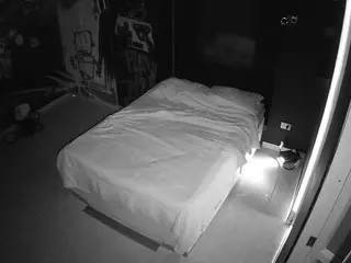 voyeurcam casa salsa disturbed