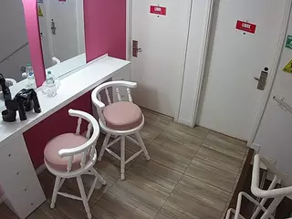 voyeurcam-jb-makeup-2's Live Sex Cam Show