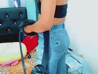 ariell-sweett Live Webcam on CamSoda