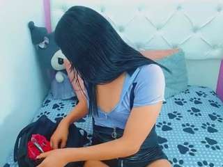 ariell-sweett