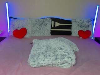 Lola live webcam show