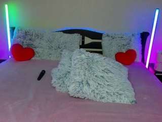 Lola live webcam show