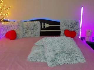 Lola live cam preview