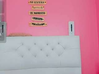 valentina-princess's CamSoda show and profile