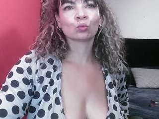yayita81 Live Webcam on CamSoda