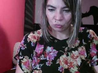 yayita81's CamSoda show and profile