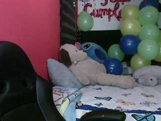 Yayita81 — LIVE on Camsoda