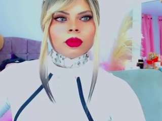 ariana-diaz's CamSoda show and profile