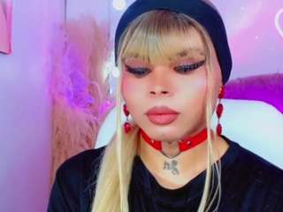 ariana-diaz's live room