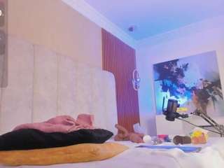 hanna-red Live Webcam on CamSoda