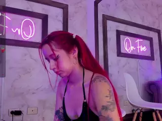 Hanna-Red's Live Sex Cam Show