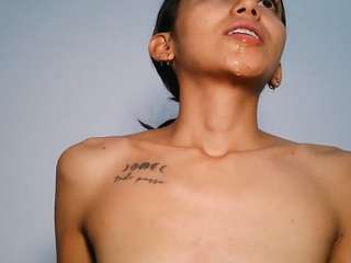 Live cam show with latin hottie