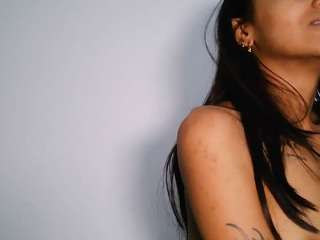 latin hottie live cam preview