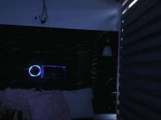 le modèle sofiia-rubb est en webcam porno dans un show sur le site camsoda, il possède les tags suivants: anal,spank,no drinking,no smoking,oil,pussy,red hair,sexy,shaved,squirt,naked,squirter,tattoos,tease,teen 18,toys,wet,young-adult,anal toys,nipple piercings