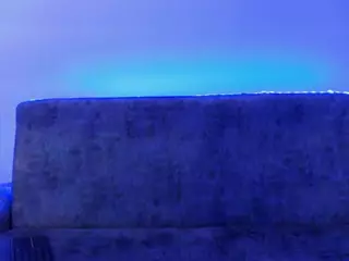 Niki-White's Live Sex Cam Show