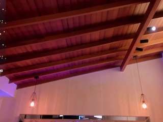 AnnaBrooks live webcam on Soda Cams