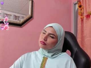 darshakhemu's CamSoda show and profile