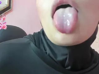 DarshaKhemu's Live Sex Cam Show