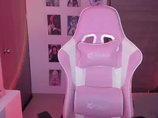 emilyhick's Live Sex Cam Show