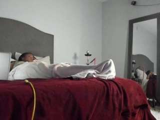  yiaunaniree chat room