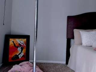 yiaunaniree webcam