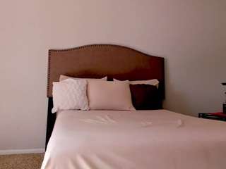 yiaunaniree webcam