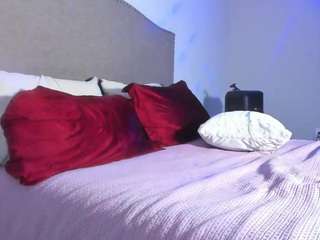 yiaunaniree Live Webcam on CamSoda