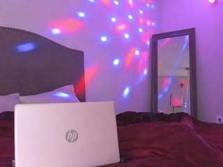 Live stream of yiaunaniree