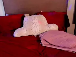 YAYA's Live Sex Cam Show