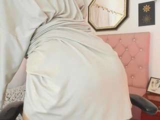 aishaamin Live Webcam on CamSoda