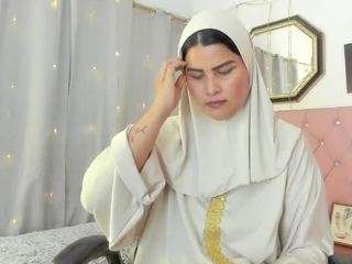 AishaAmin live cam preview
