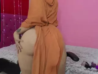 AishaAmin's Live Sex Cam Show