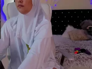 AishaAmin's Live Sex Cam Show