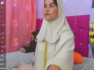 AishaAmin's Live Sex Cam Show